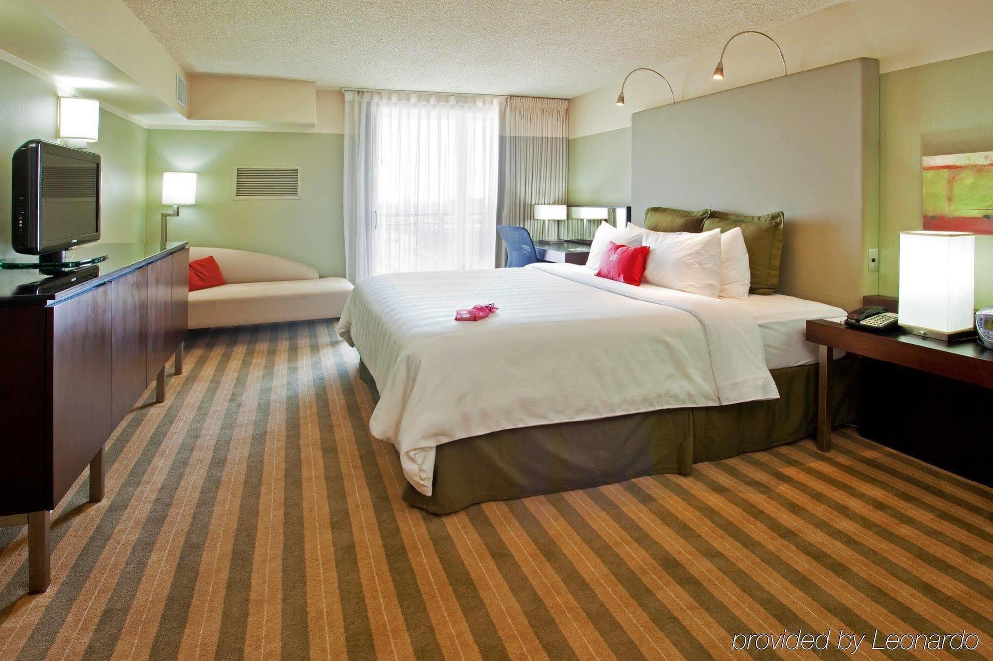 Crowne Plaza - Chicago West Loop By Ihg Hotel Bagian luar foto